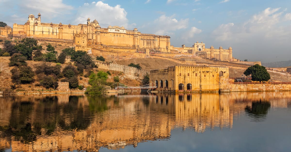Amer Amber fort is Best Places To Visit In Jaipur, Rajasthan